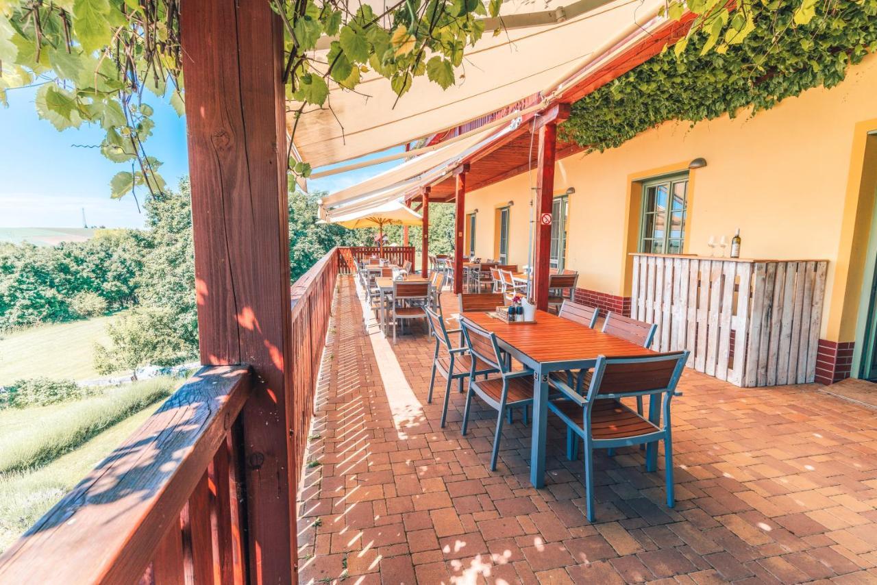Farma Ovci Terasy Villa Němčičky Exteriör bild