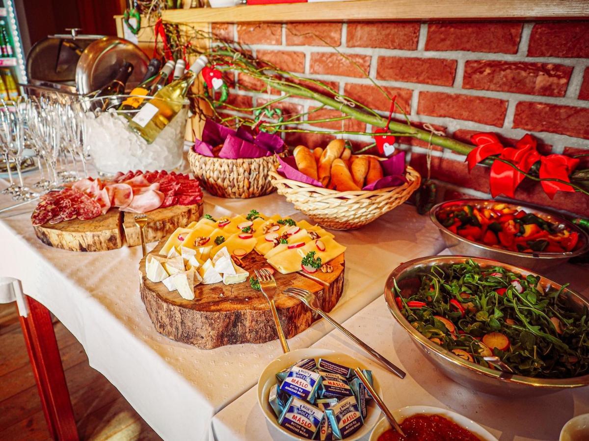 Farma Ovci Terasy Villa Němčičky Exteriör bild